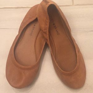 Lucky Brand Emmie Flats Size 8M Latte Color